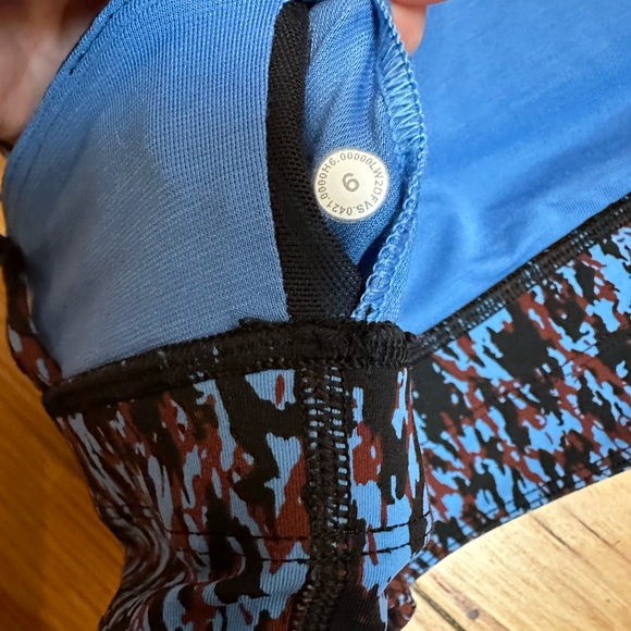 Lululemon sports bra - Picture 6 of 6